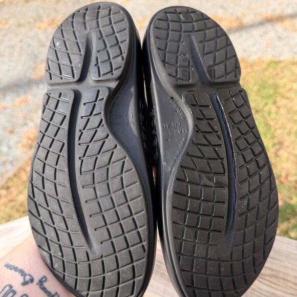 OOFOS OOriginal Thong Sandals – Black | M8 - W10 - Picture 3 of 4
